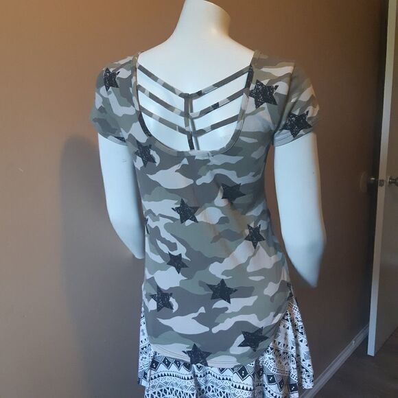Military Criss Cross Back Eye Candy t-shirt - Picture 6 of 8